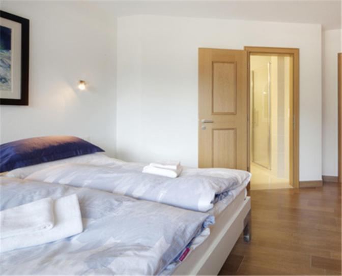 Residenz Ambassador B11 Apartment Leukerbad Bilik gambar